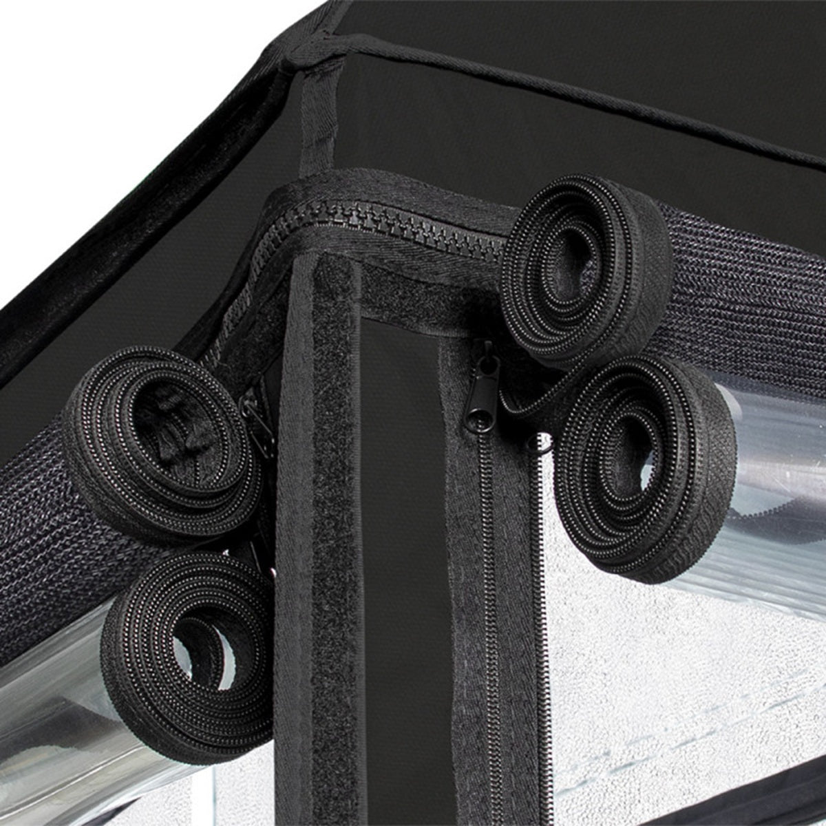 Vue détaillée des coutures renforcées et du système de fermeture de la tente de culture PROBOX OUTDOORPRO 80